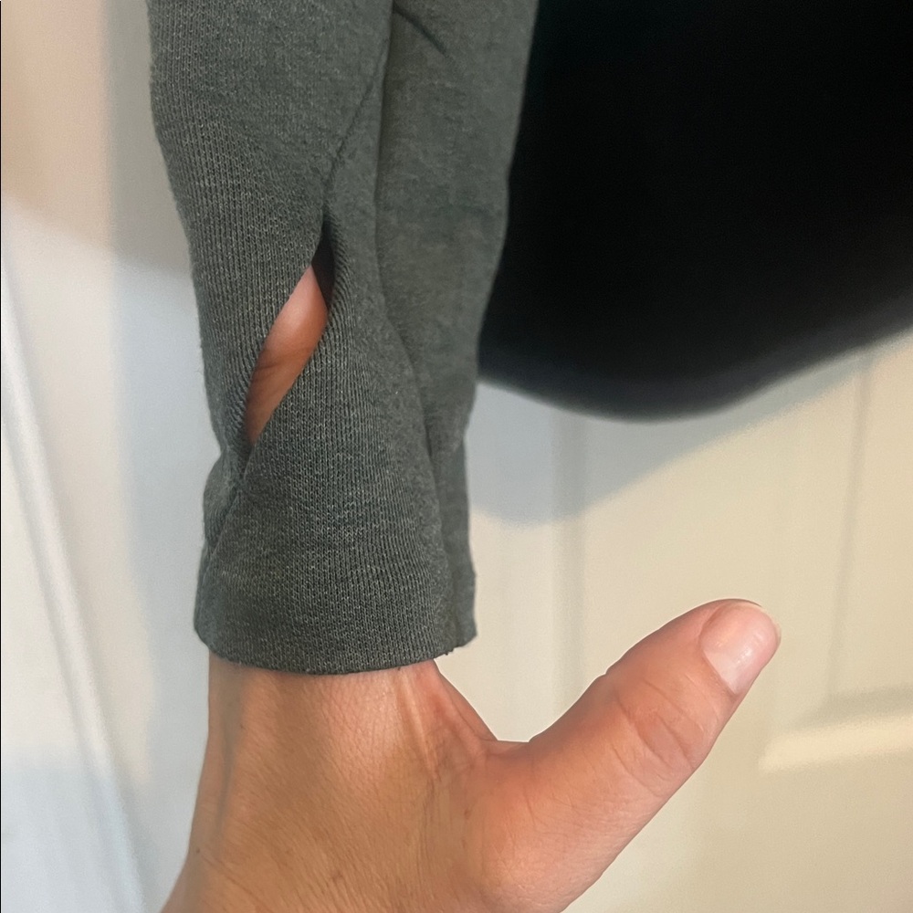 On Running Forest Green Pullover - image 2